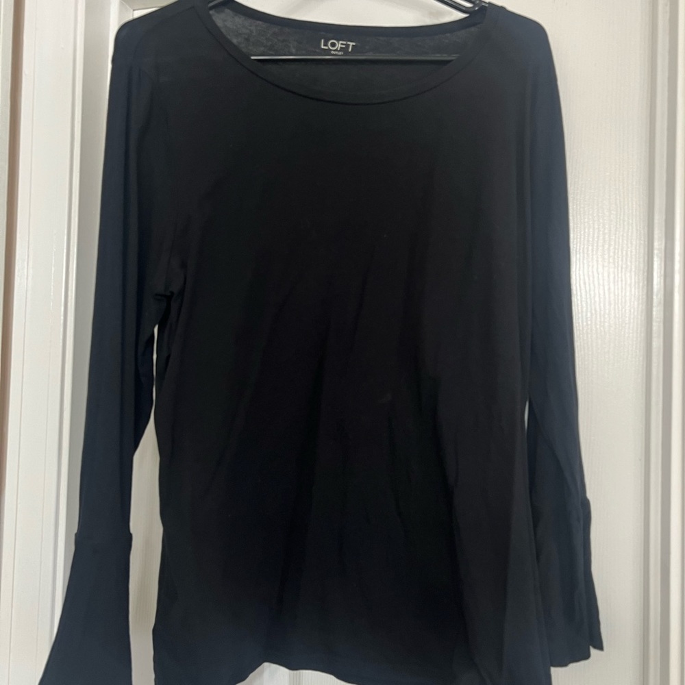 Black 3/4 tee with Bell sleeves